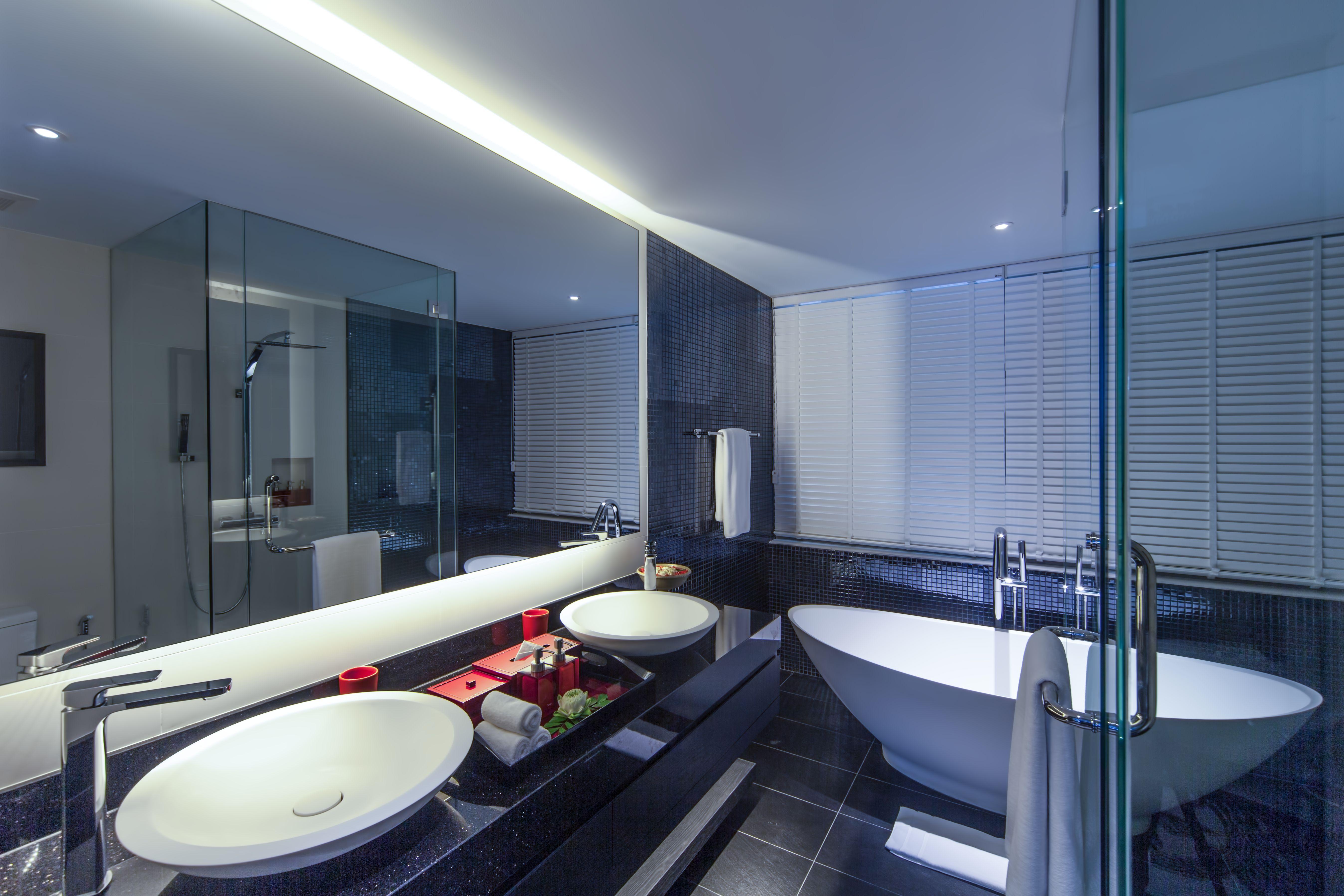 The Pavilions Phuket (Adults Only) Pantai Bang Tao Bagian luar foto Bathroom