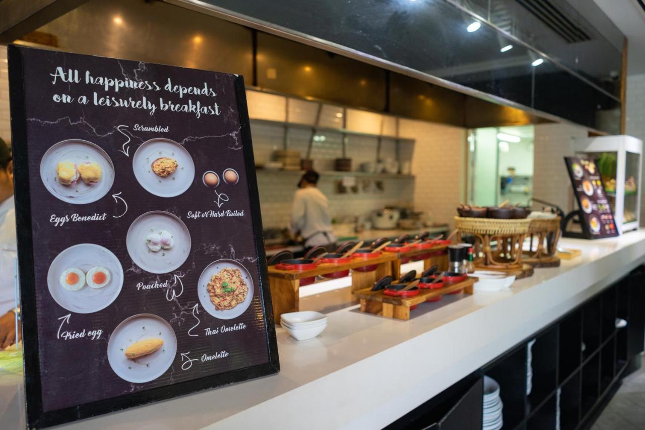 The Pavilions Phuket (Adults Only) Pantai Bang Tao Bagian luar foto Breakfast at the hotel